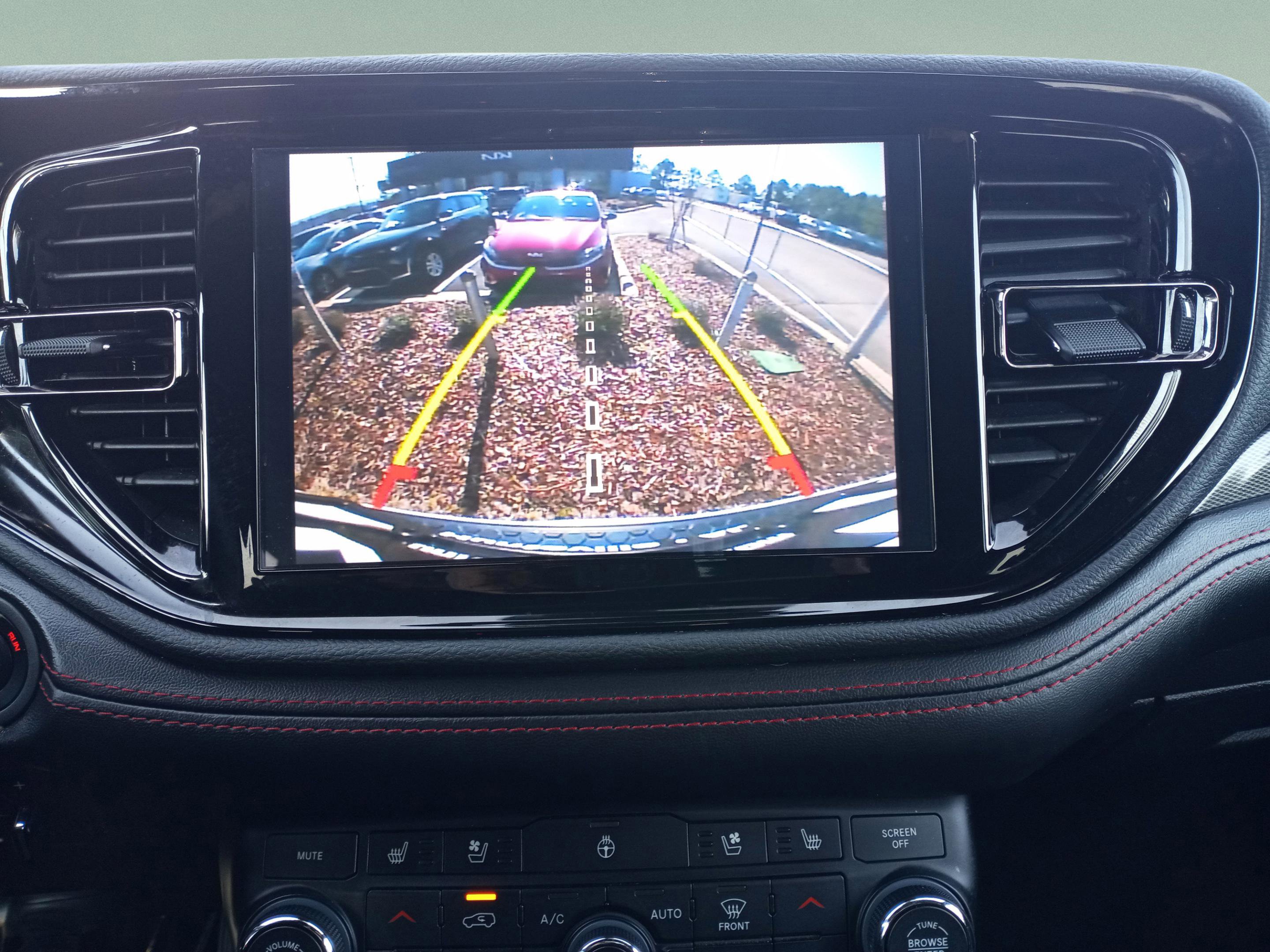 Used 2024 Dodge Durango GT image 18