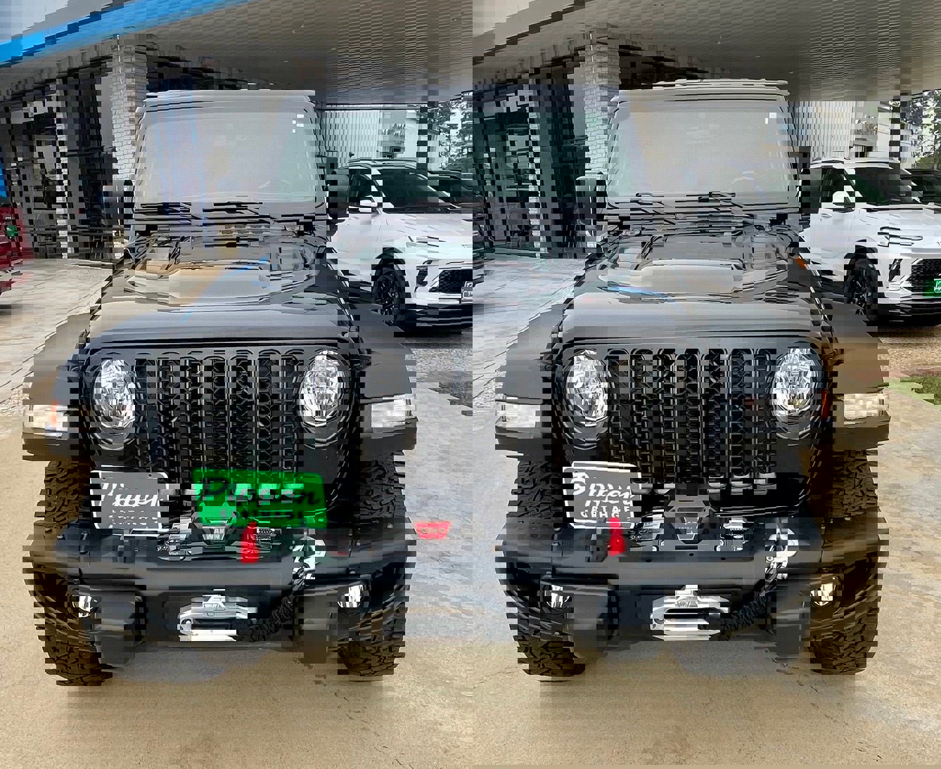 Used 2020 Jeep Gladiator Rubicon image 3