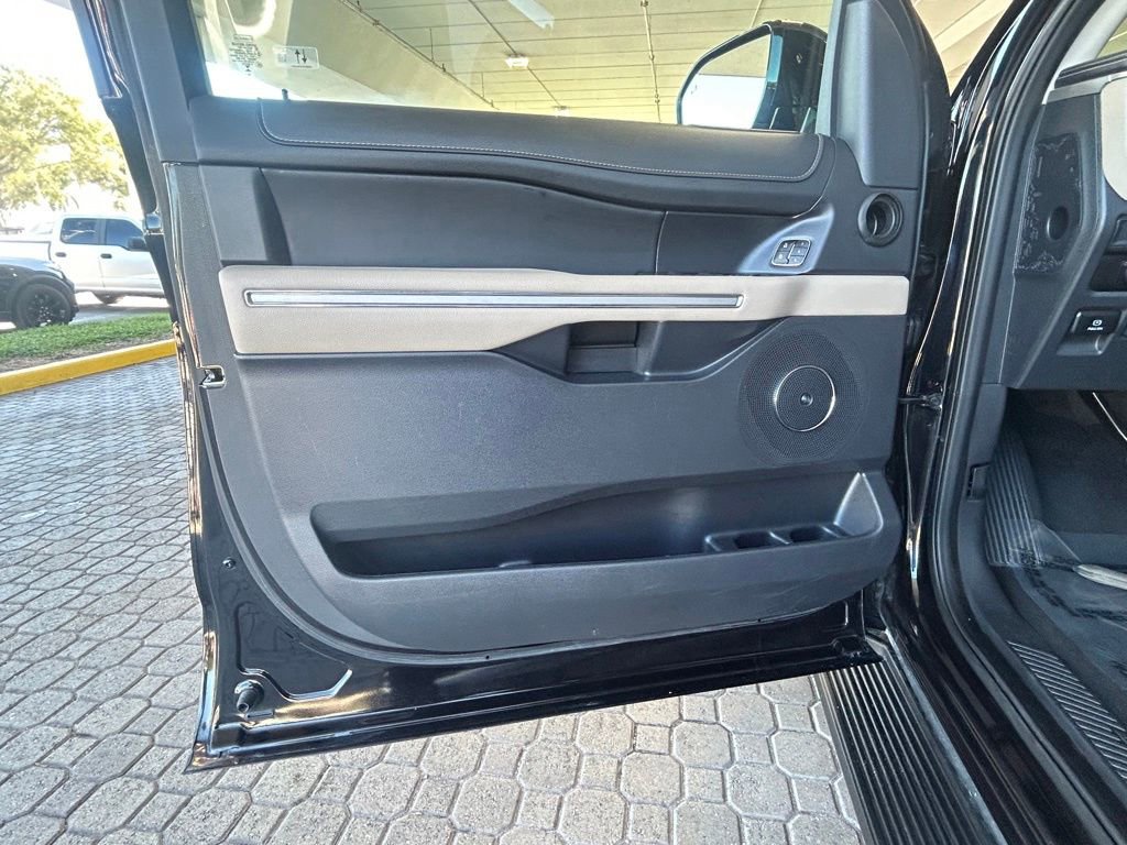 Certified 2024 Ford Expedition Max Limited image 40
