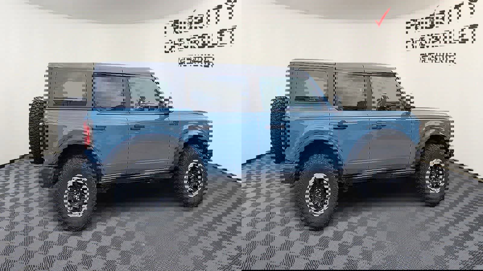 Used 2023 Ford Bronco Badlands image 9