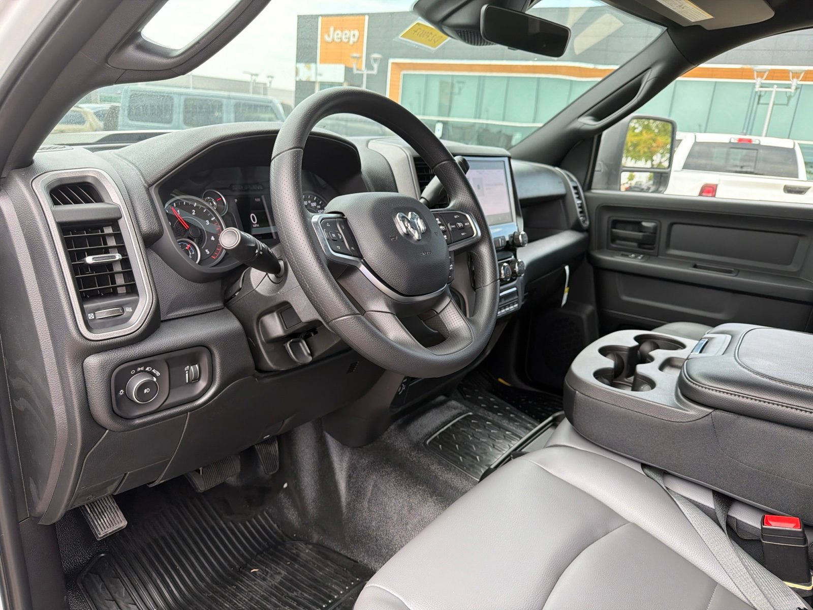New 2027 RAM 4500 Tradesman w/ Chrome Appearance Group AWD/4WD image 10