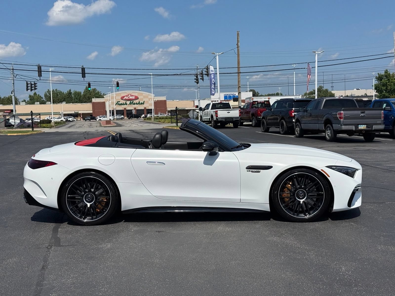 Used 2025 Mercedes-Benz SL 63 AMG S e Performance 4MATIC image 3