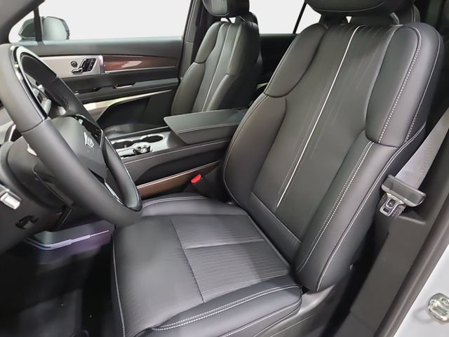 New 2027 Cadillac Vistiq Premium Luxury w/ LPO, Floor Liner Package AWD/4WD image 11