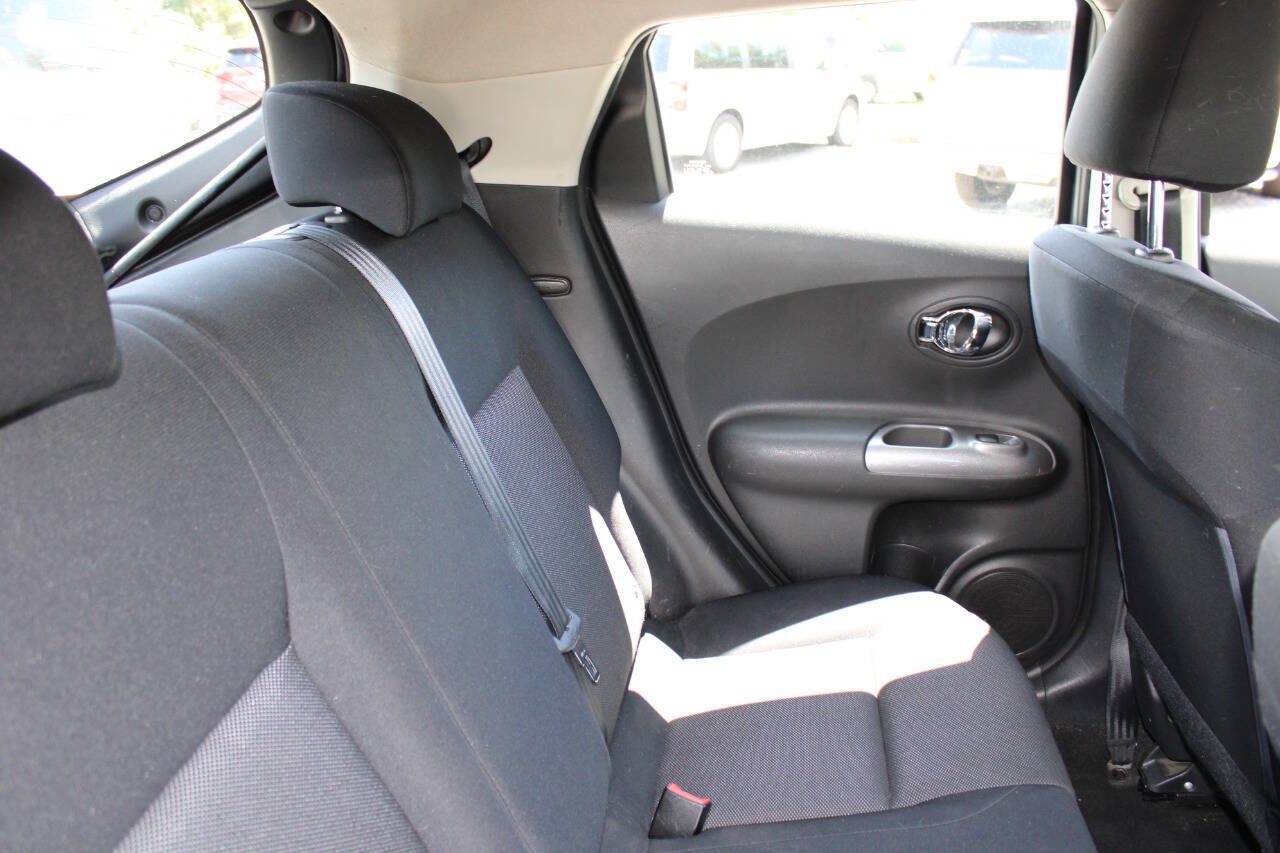 Used 2011 Nissan Juke S AWD/4WD image 16