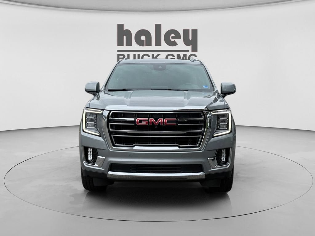 Used 2023 GMC Yukon SLT w/ SLT Luxury Package AWD/4WD image 8
