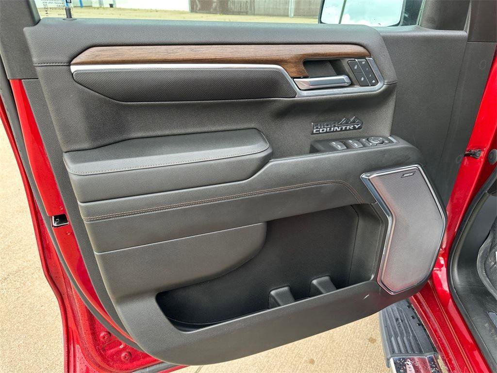 Used 2024 Chevrolet Silverado 1500 High Country w/ High Country Premium Package image 16