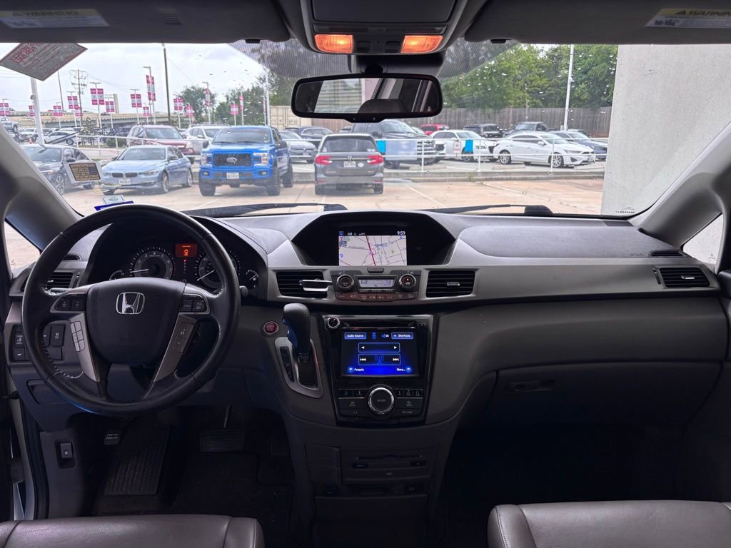 Used 2016 Honda Odyssey Touring Elite image 19