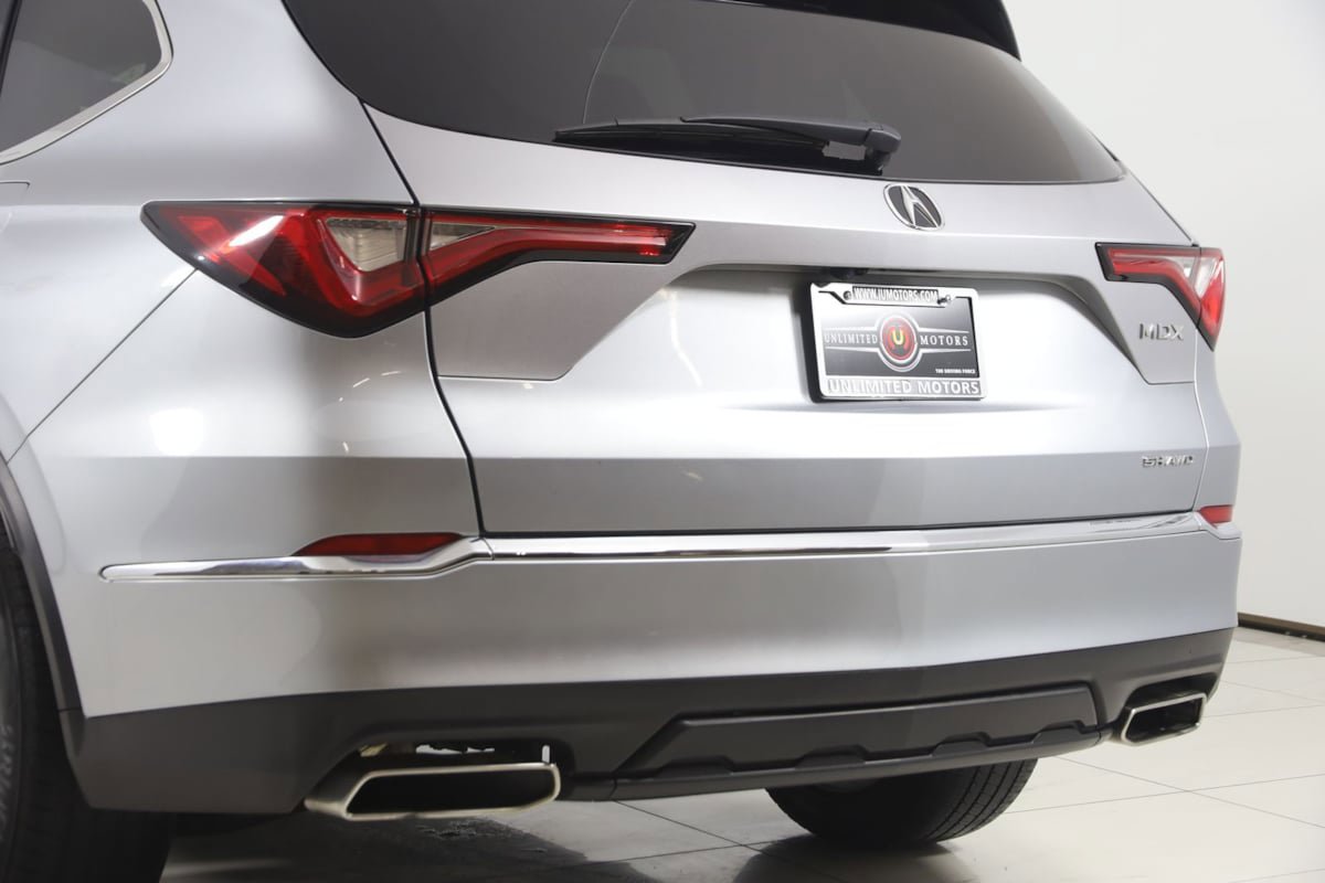 Used 2023 Acura MDX SH-AWD image 24