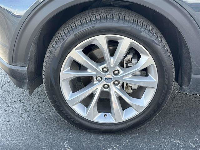Used 2022 Ford Explorer Platinum w/ Equipment Group 601A image 8