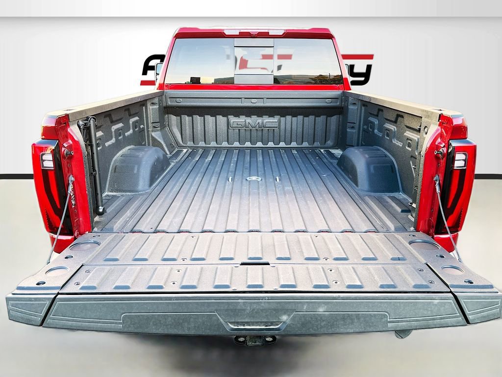 Used 2025 GMC Sierra 2500 SLT w/ SLT Premium Package image 28