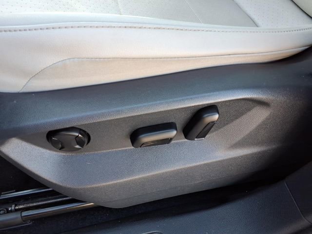 Used 2019 Volkswagen Tiguan SEL FWD image 15