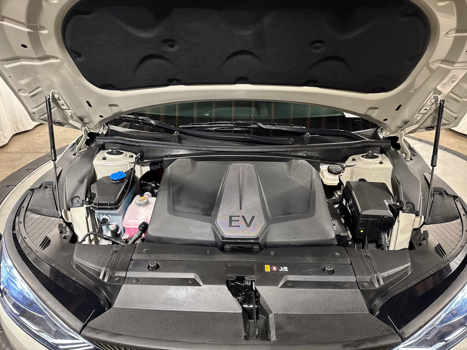 Certified 2024 Kia EV6 Light AWD/4WD image 37