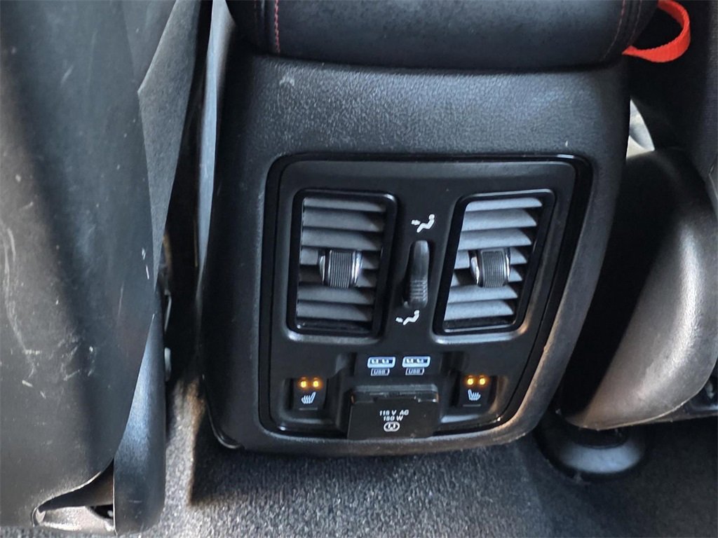 Used 2024 Dodge Durango GT image 11