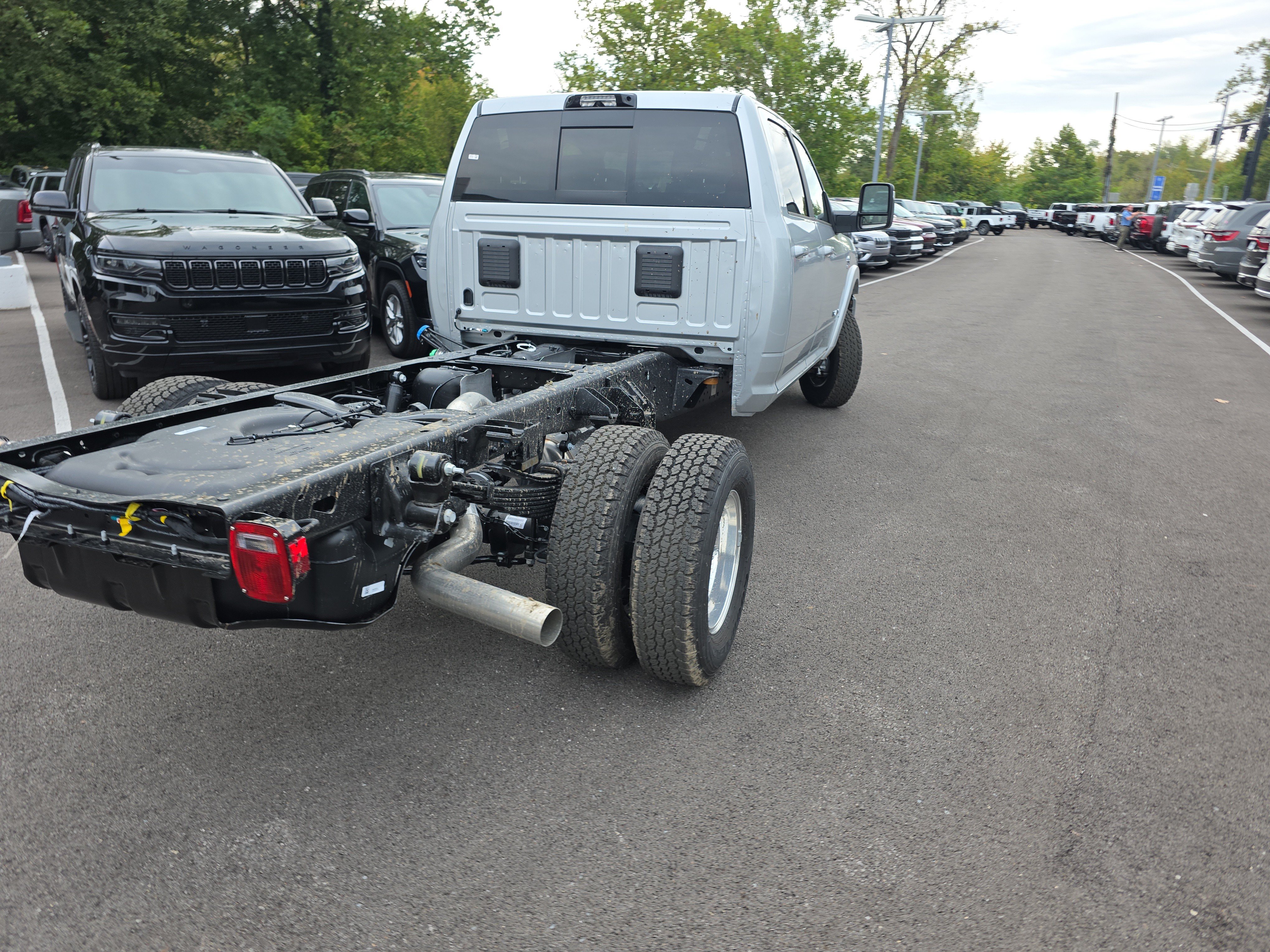 New 2027 RAM 3500 4x4 Crew Cab DRW image 24