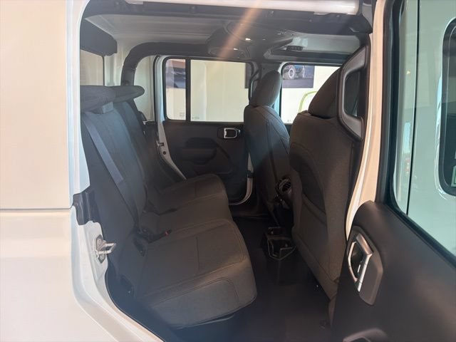 New 2026 Jeep Gladiator Sport AWD/4WD image 18