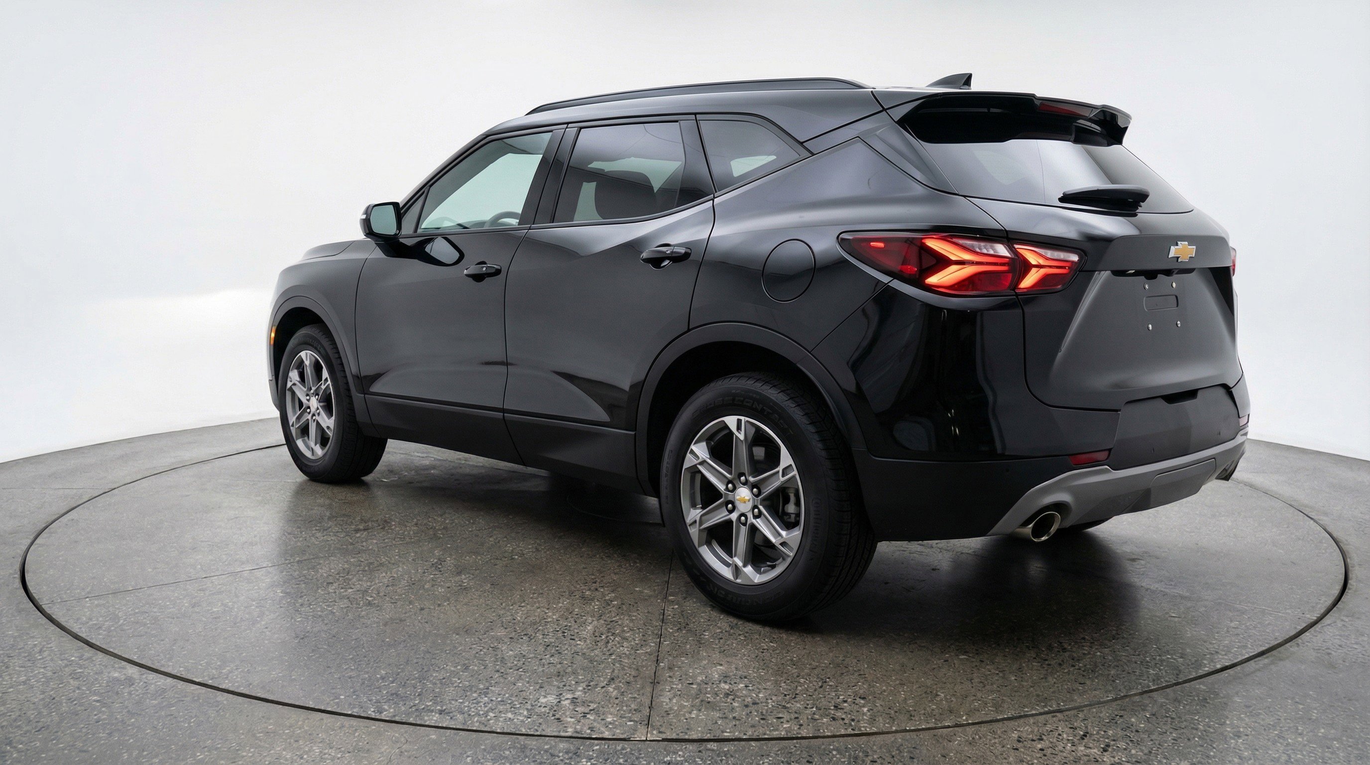 Used 2025 Chevrolet Blazer LT image 6