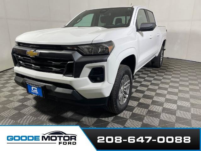 Used 2024 Chevrolet Colorado LT w/ LT Convenience Package II AWD/4WD image 4