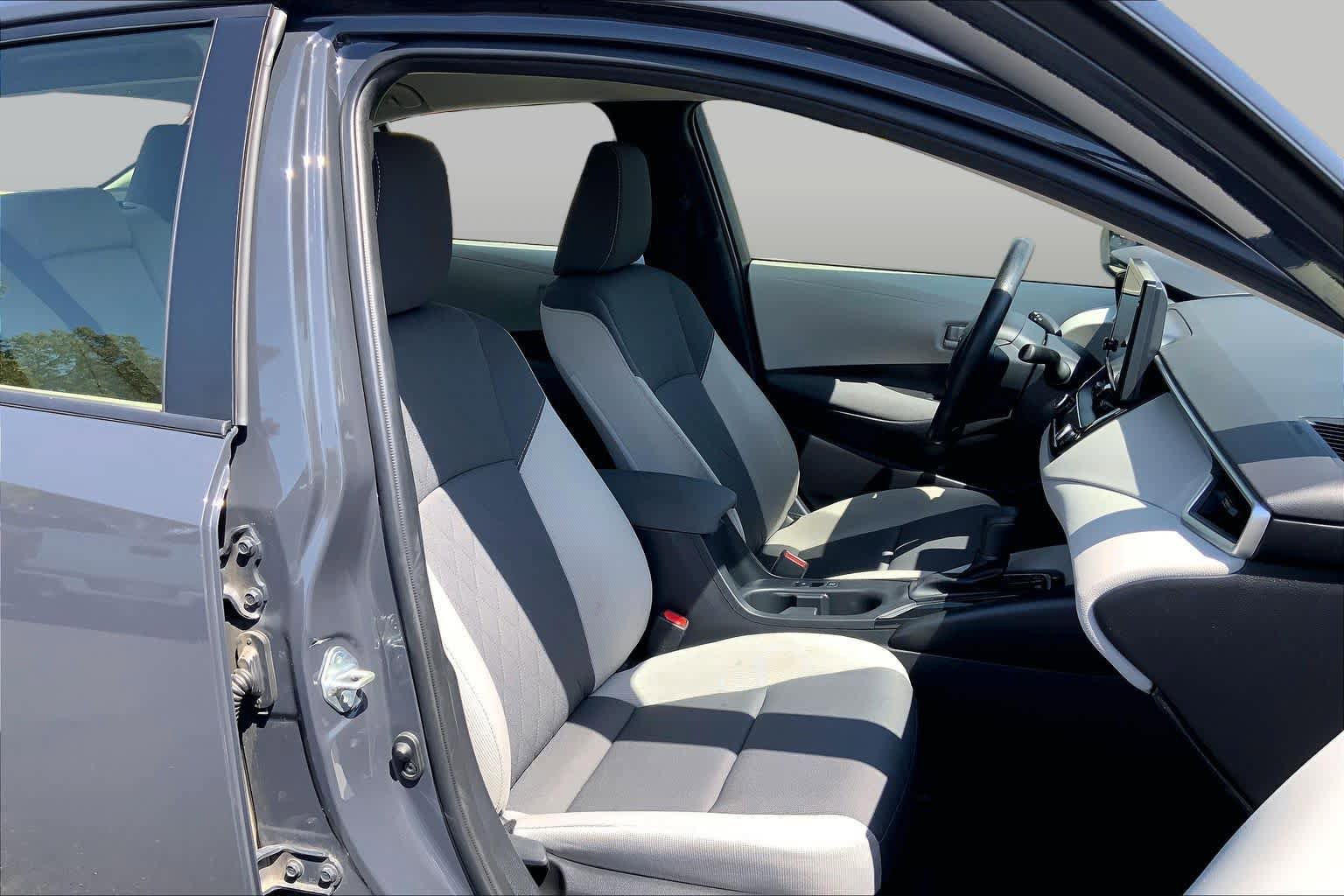 Certified 2025 Toyota Corolla LE w/ LE Premium Package FWD image 8