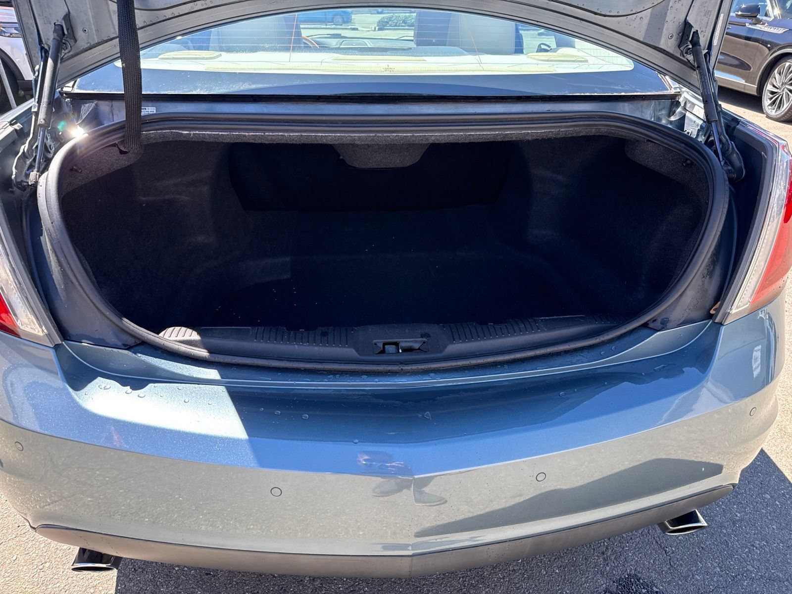 Used 2010 Lincoln MKS AWD image 16