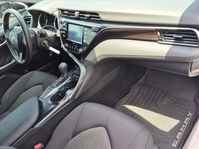 Used 2020 Toyota Camry LE FWD image 19