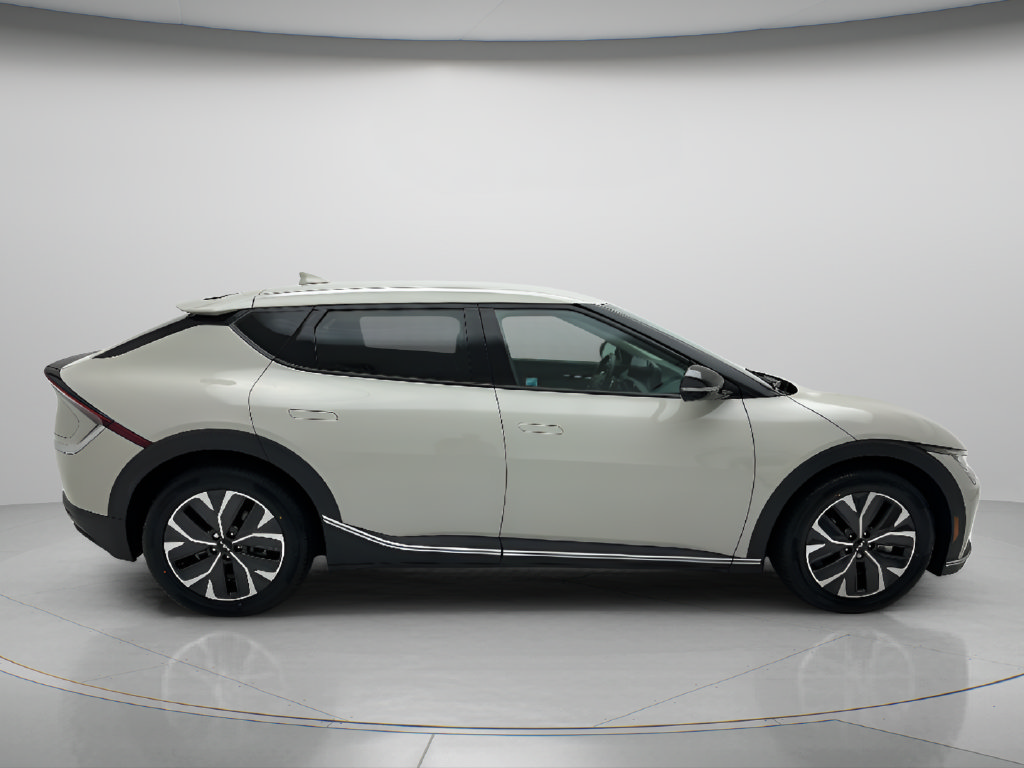 Used 2024 Kia EV6 Light AWD/4WD image 6