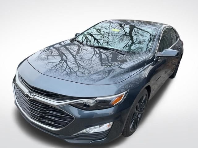 Used 2021 Chevrolet Malibu LT w/ Leather Package image 3