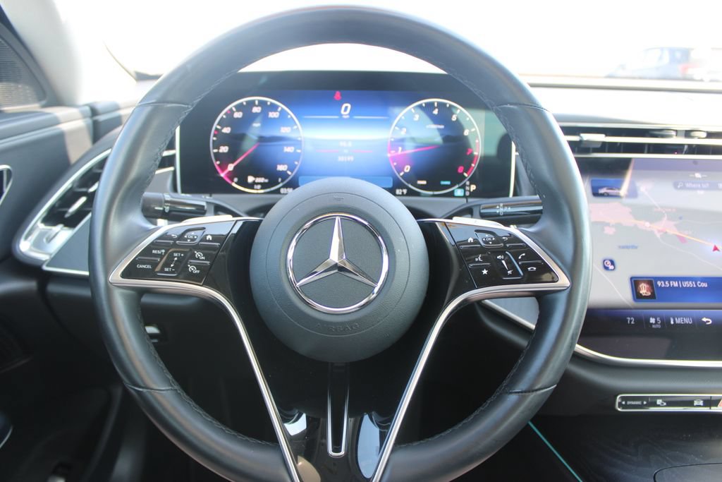 Used 2025 Mercedes-Benz E 350 Sedan image 34