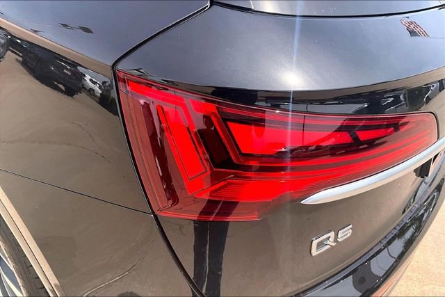 Used 2023 Audi Q5 2.0T Premium Plus w/ Premium Plus Package AWD/4WD image 32