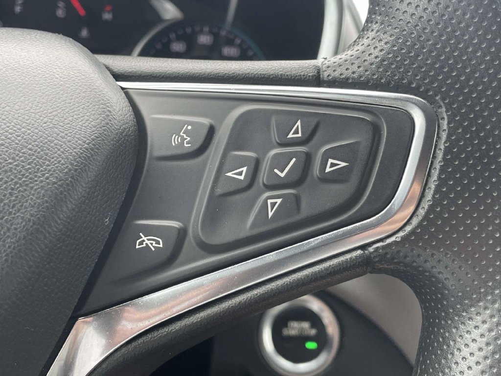 Used 2023 Chevrolet Equinox LS w/ LS Convenience Package FWD image 24