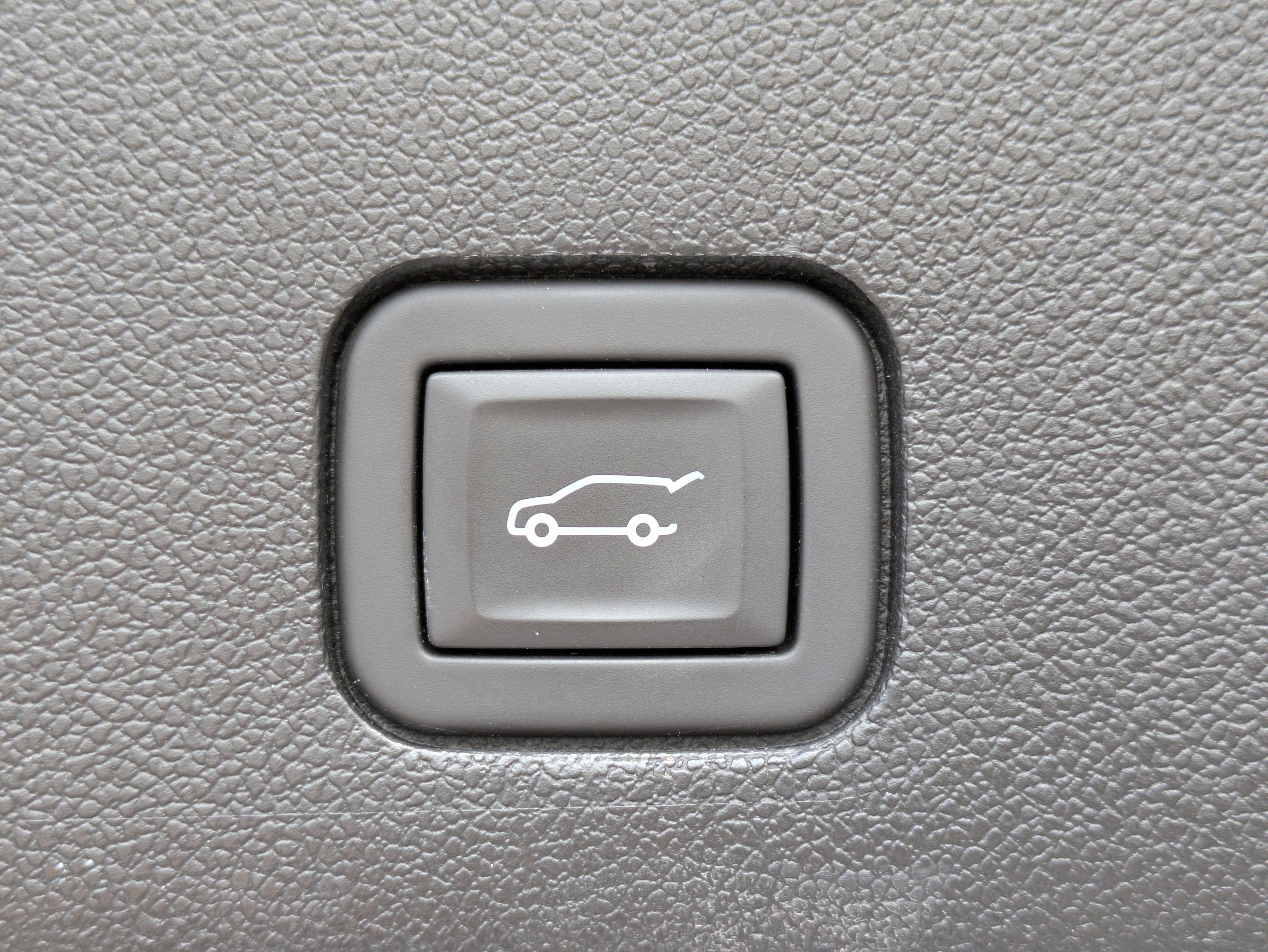 Certified 2024 Cadillac XT6 Premium Luxury w/ LPO, Floor Liner Package image 12