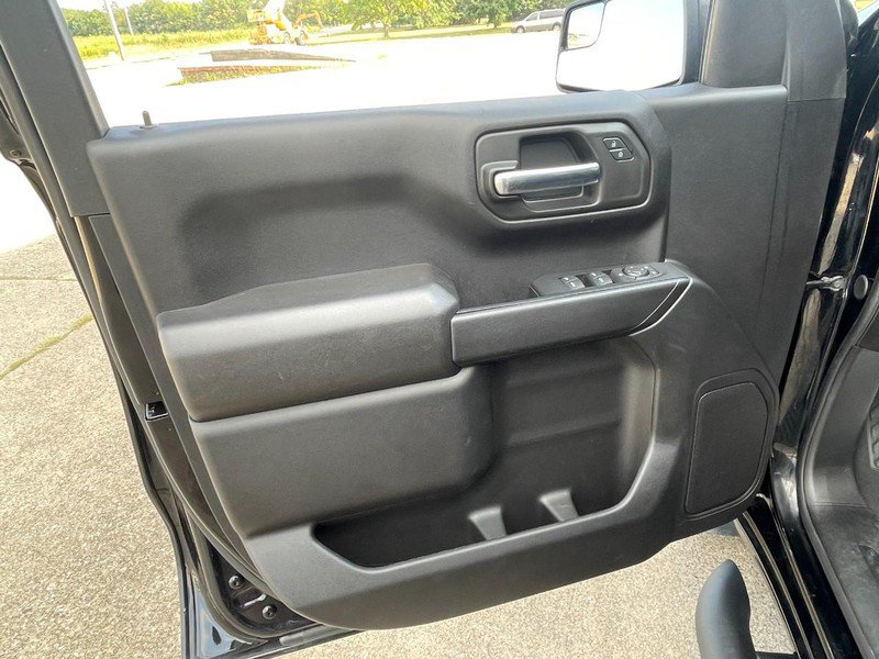 Used 2024 Chevrolet Silverado 1500 Custom w/ Turbomax Blackout Package AWD/4WD image 25