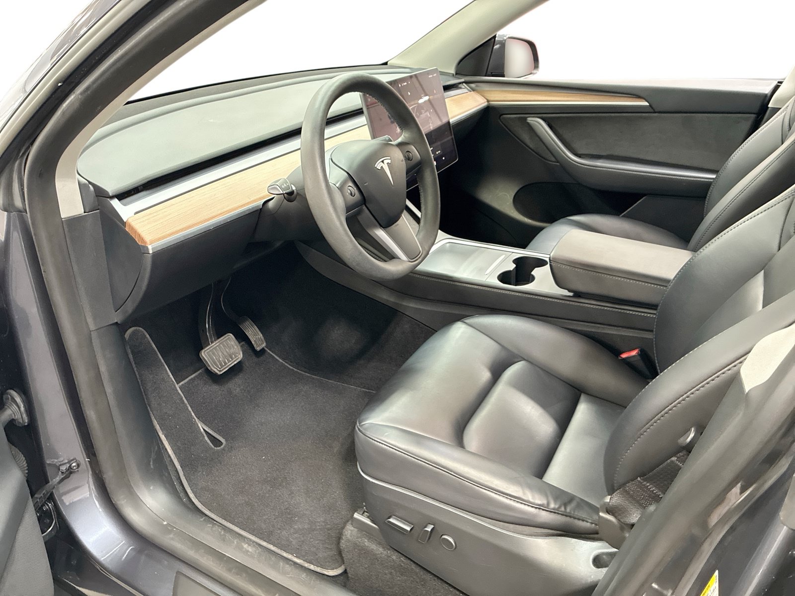 Certified 2023 Tesla Model Y Long Range AWD/4WD image 9