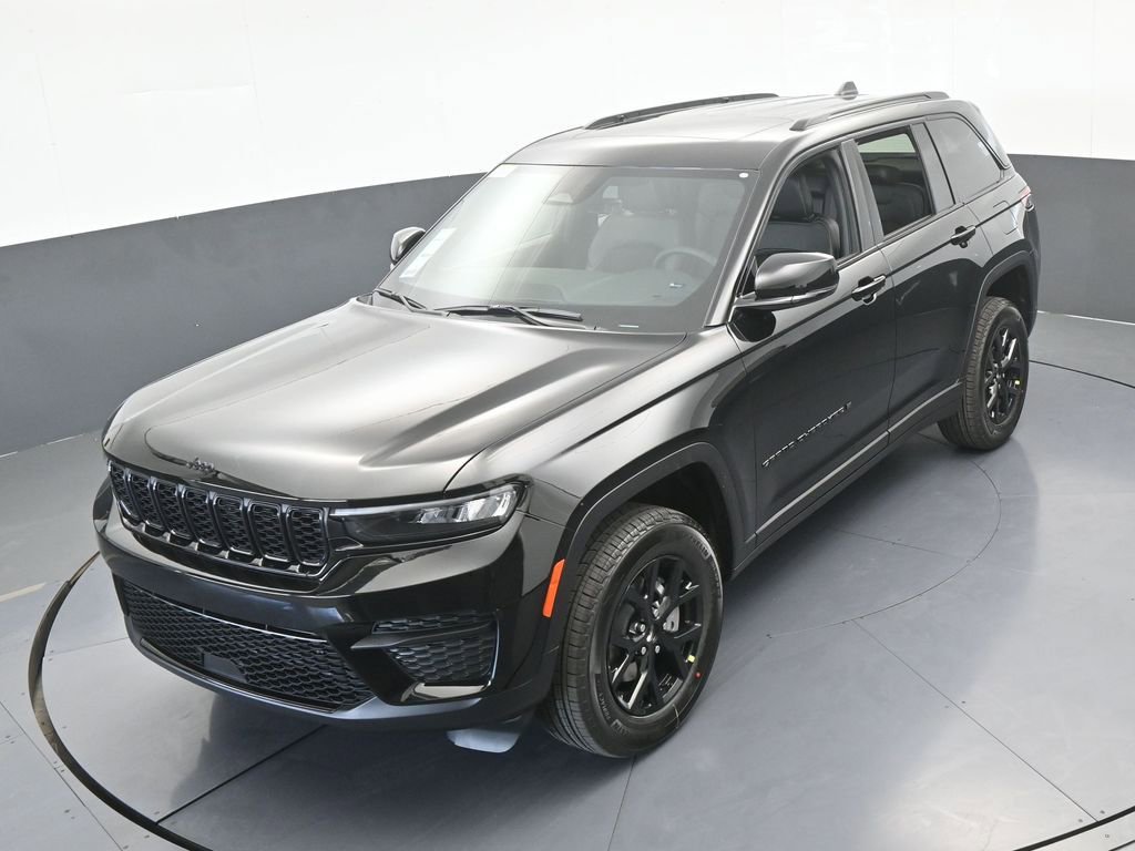 New 2025 Jeep Grand Cherokee Laredo image 38