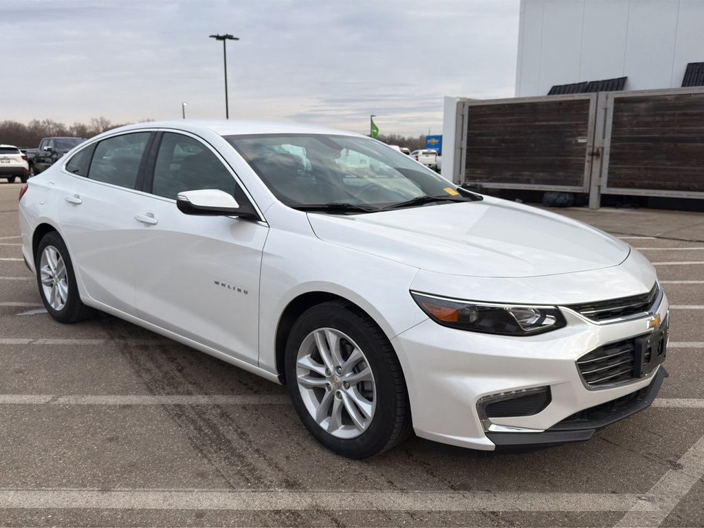 Used 2016 Chevrolet Malibu LT w/ Leather Package image 8