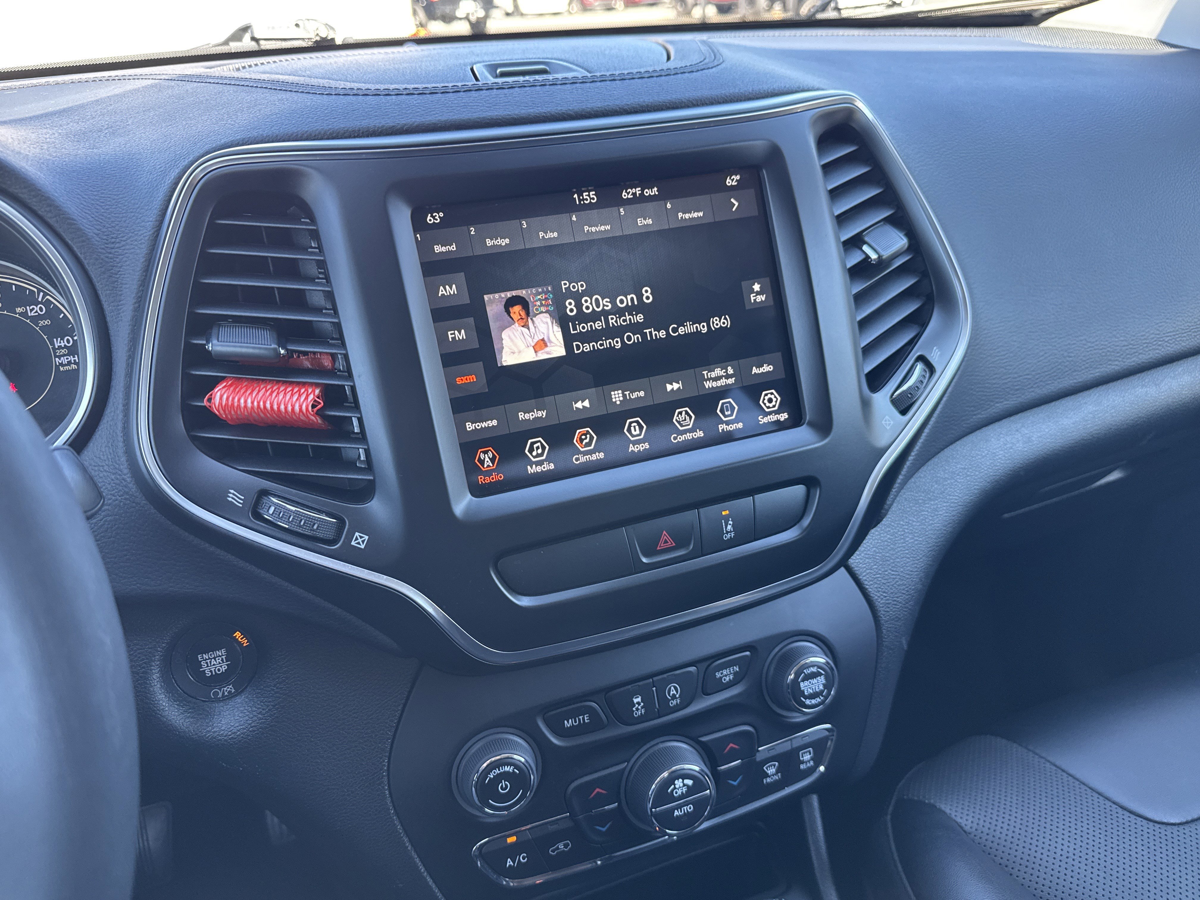 Used 2022 Jeep Cherokee Latitude Lux image 34