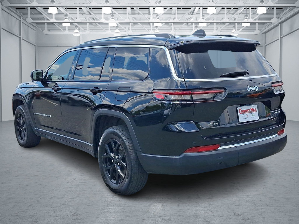 Used 2023 Jeep Grand Cherokee L Limited AWD/4WD image 7