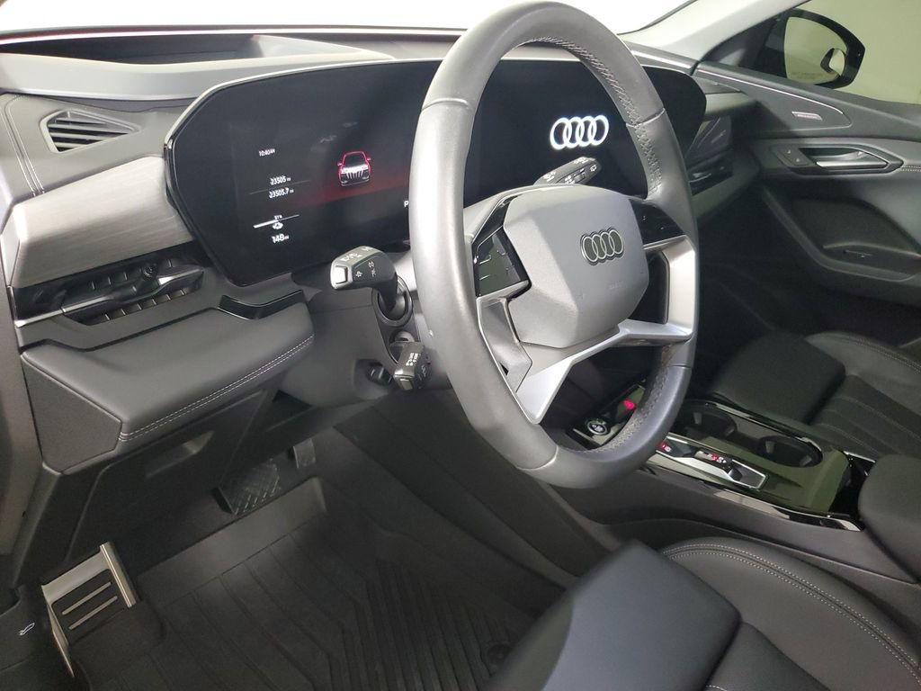 Used 2025 Audi Q6 e-tron Premium Plus w/ Premium Plus AWD/4WD image 24