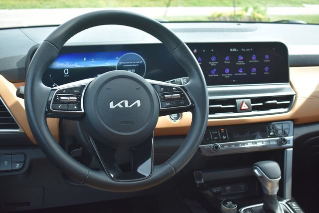Certified 2024 Kia Seltos EX AWD/4WD image 19