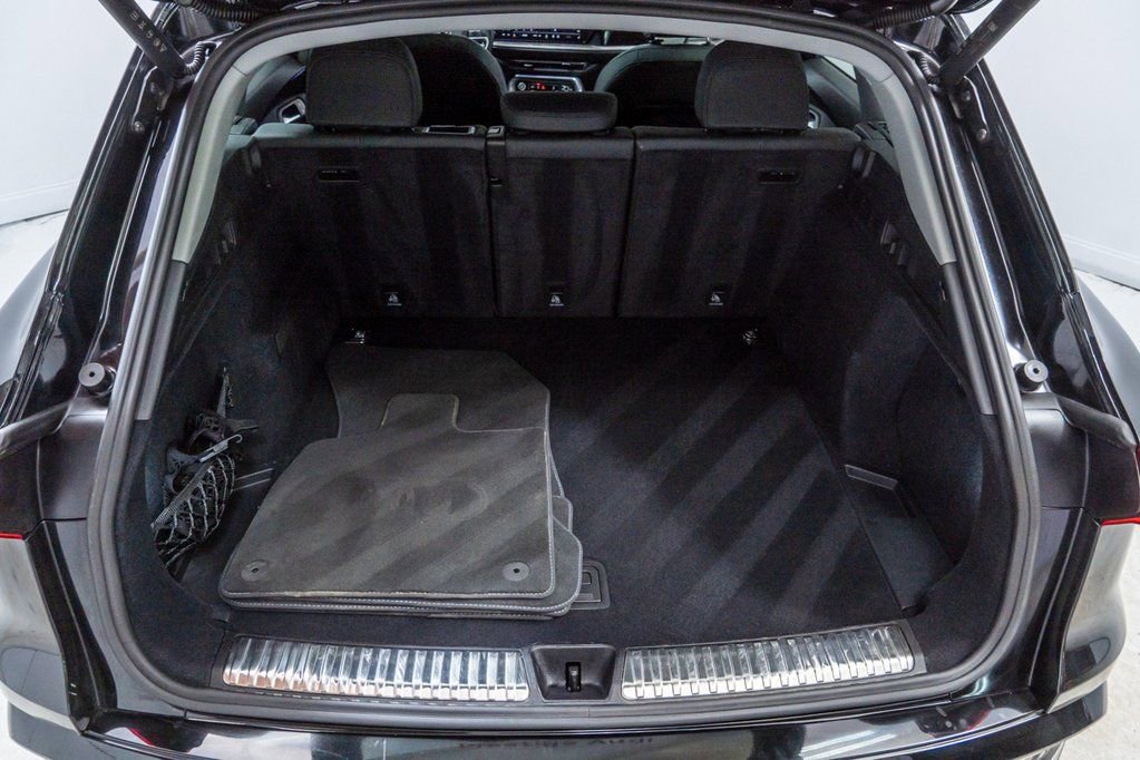 Used 2025 Audi Q5 Premium w/ Convenience Package AWD/4WD image 25