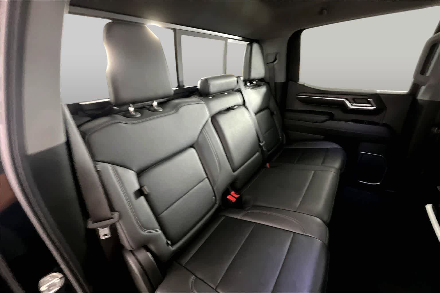 Certified 2023 GMC Sierra 1500 SLT RWD image 20