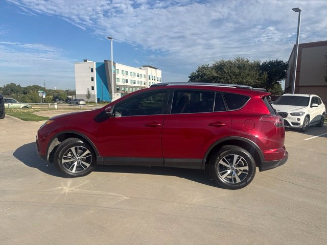 Used 2018 Toyota RAV4 XLE FWD image 6