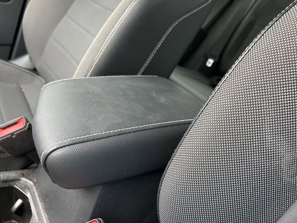 Used 2022 Volkswagen Taos SE image 38