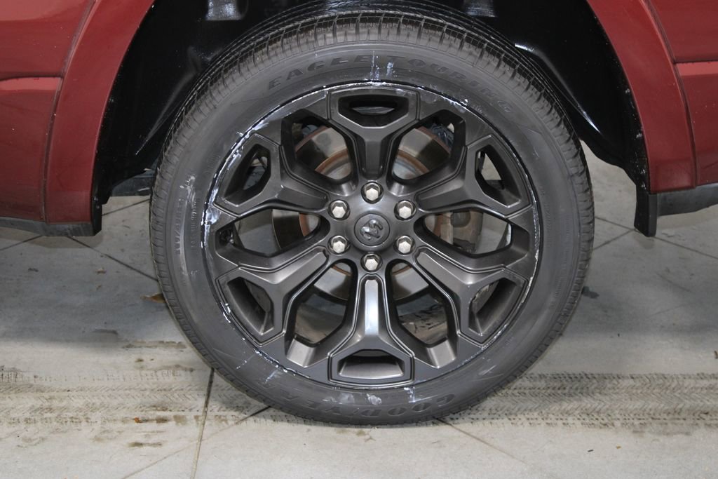 Used 2021 RAM 1500 Limited w/ Night Edition image 18