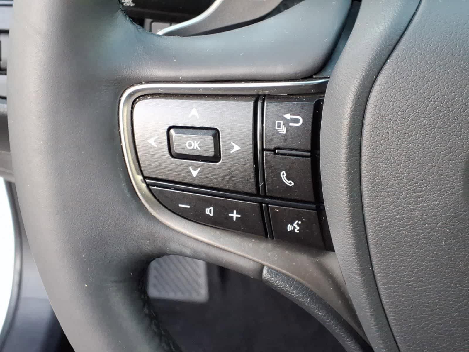 Used 2024 Lexus ES 300h w/ Premium Package FWD image 18