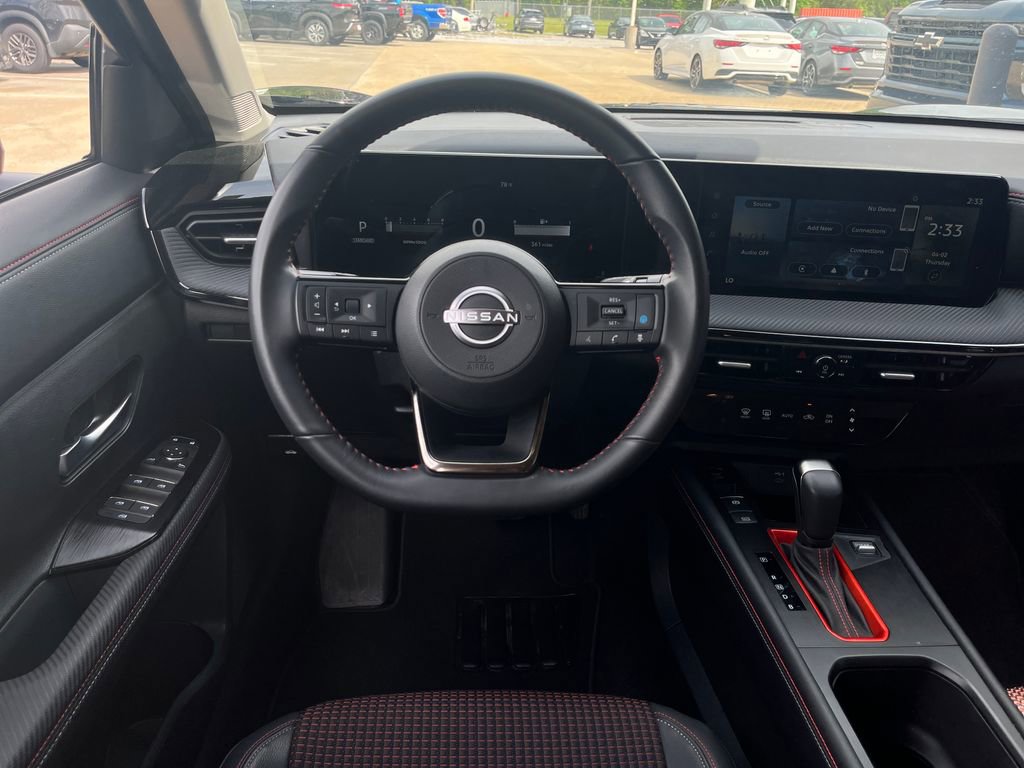 Certified 2025 Nissan Kicks SR w/ Illumination Package image 17