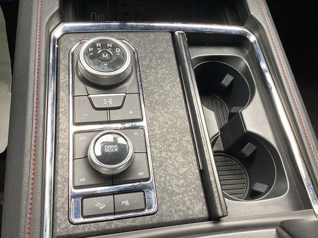 Used 2024 Ford Expedition Max Limited AWD/4WD image 32