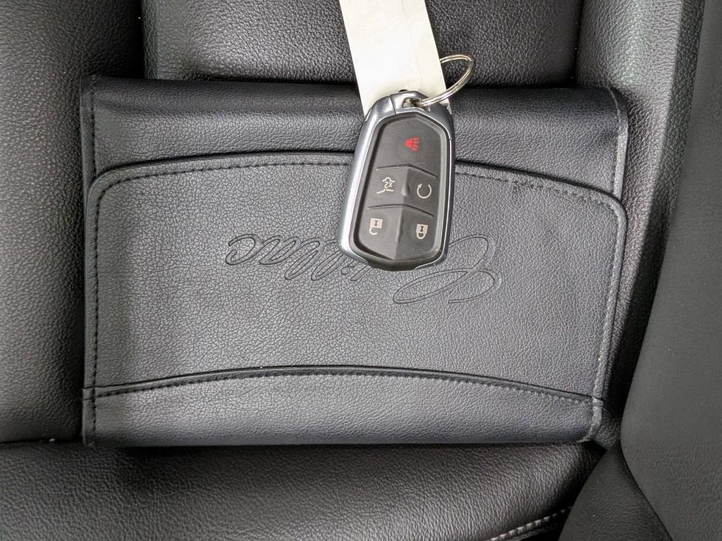 Used 2023 Cadillac XT6 Luxury image 14