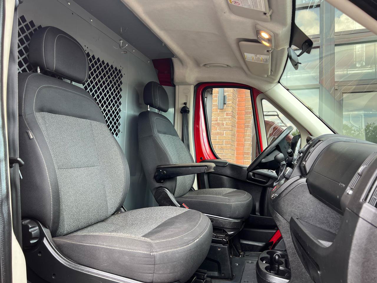 Used 2017 RAM ProMaster 2500 w/ Mopar Trailer Tow Group FWD image 20