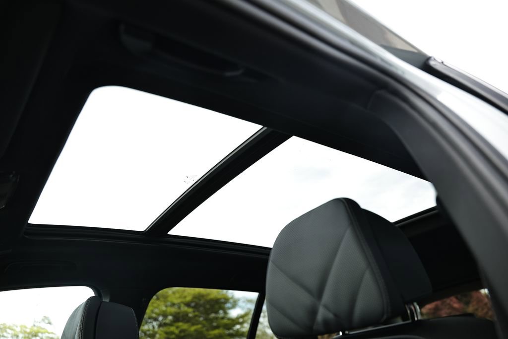 New 2026 BMW X5 xDrive50e w/ M Sport Package image 14