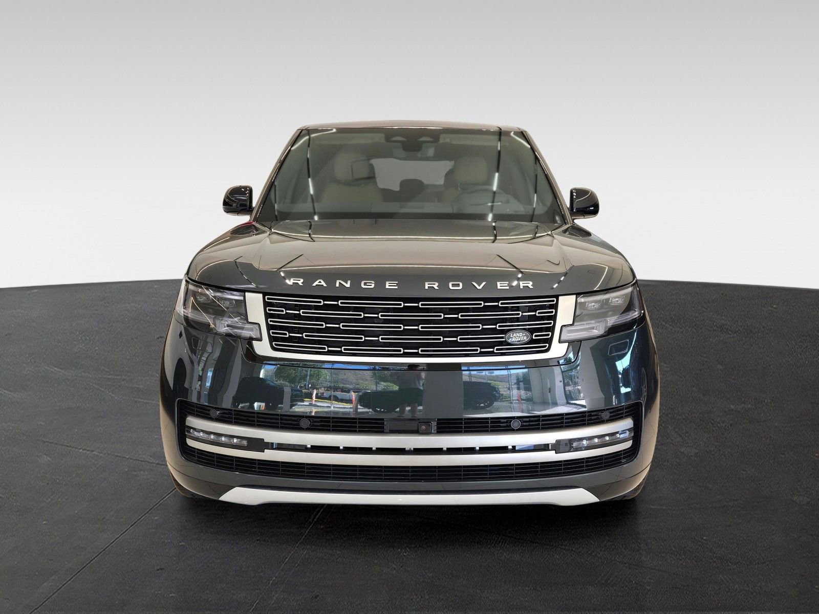 New 2026 Land Rover Range Rover SE AWD/4WD image 2